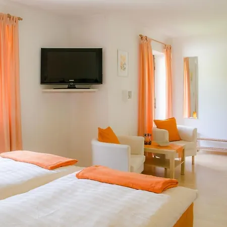 Πανσιόν Gaestehaus Moderegglehen 3*